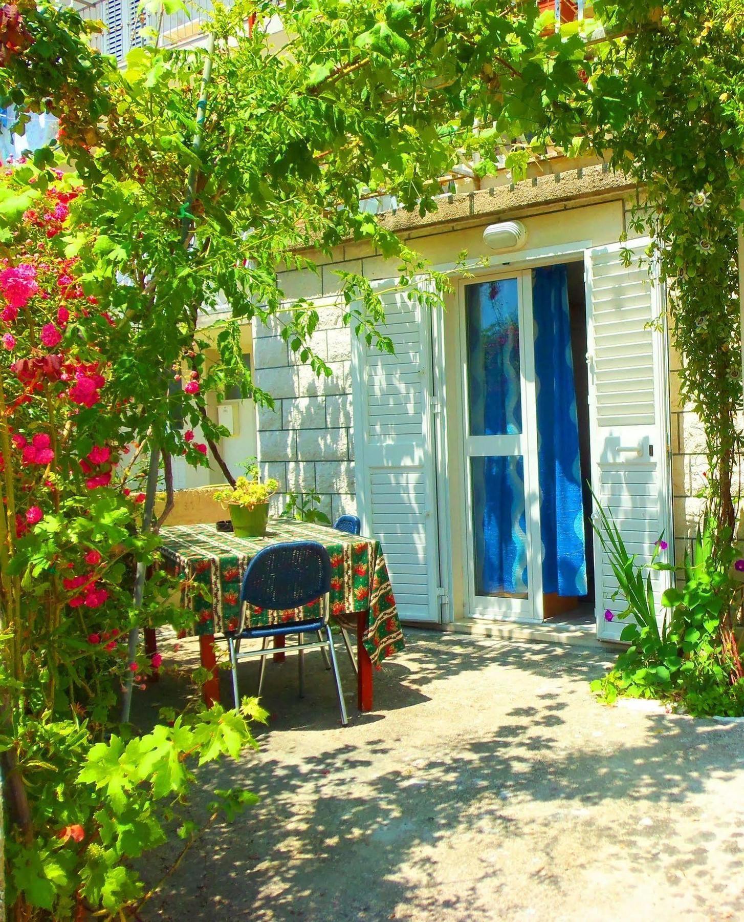 Guest House Kate Mlini Exterior photo